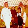 مع أخي فهد في صورة التقطت لنا عام 1979، وبيننا أكبر أولادي، فيصل وسارة
